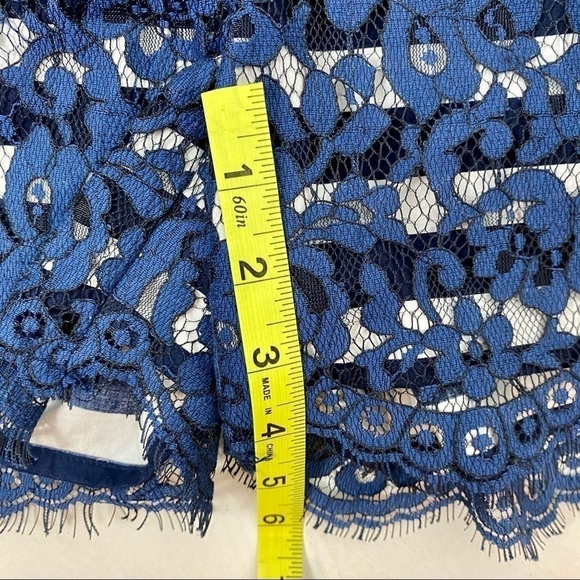 Anthro Cartonnier Blue Lace Shorts size 0 - Picture 9 of 10